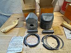Harley NOS OEM# 22253-70 Sportster XLH XLCH Pistons .010 1970-71
