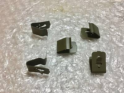 Harley WLA WLC 194245 Tail Lamp Black Out Light Wire Clips WWII 472742 Qty. 5