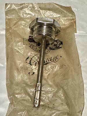 Harley NOS OEM 3707179 5 Speed Transmission Plug & Dipstick 198086 FX FXR FLT