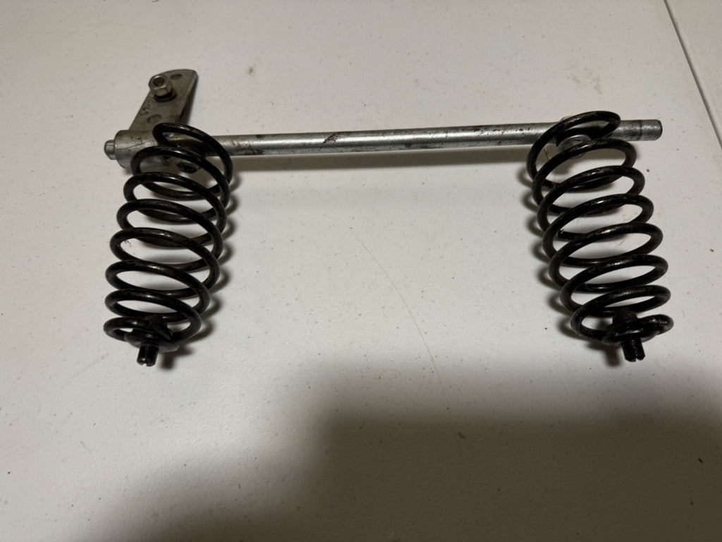 Harley 52560-68 NOS Shovelhead Electra-Glide Buddy Seat Spring Yoke 1968-?