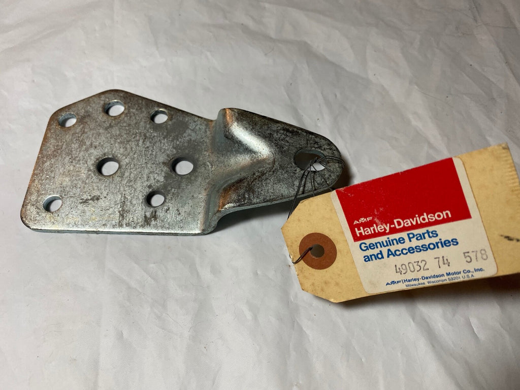 Harley NOS OEM 49032-74 AMF Super-Glide FX FXE Left Crash Bar Mount Plate '74-77
