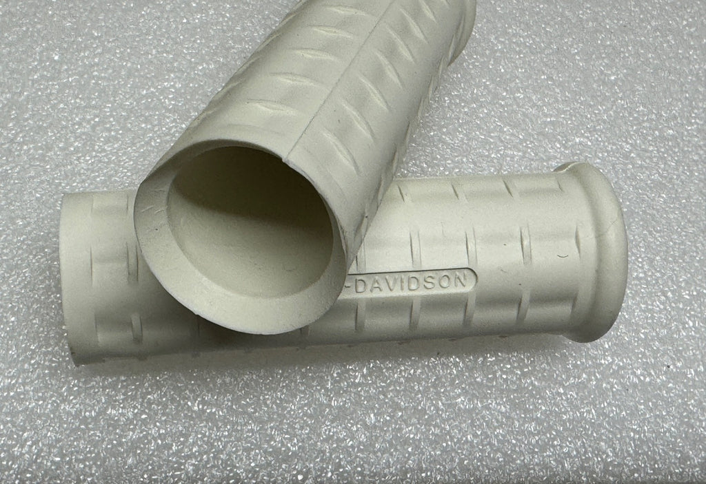 Harley 56201-54 Panhead Servicar Waffle Grips Open End White w/ Logo 1954-61