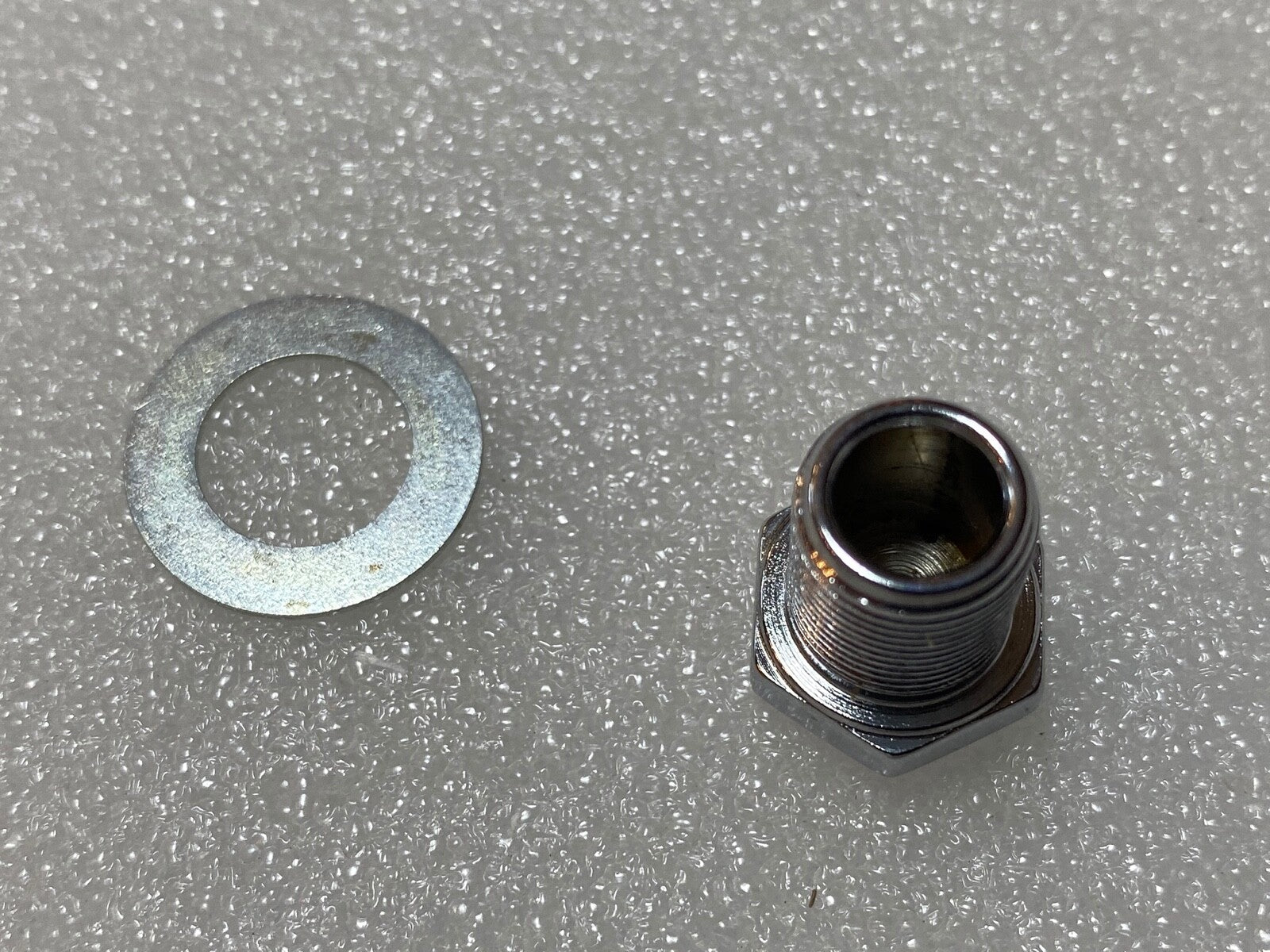 Harley Dash Center Stud Kit Two Light Knucklehead Panhead 1947-67, 71067-47 