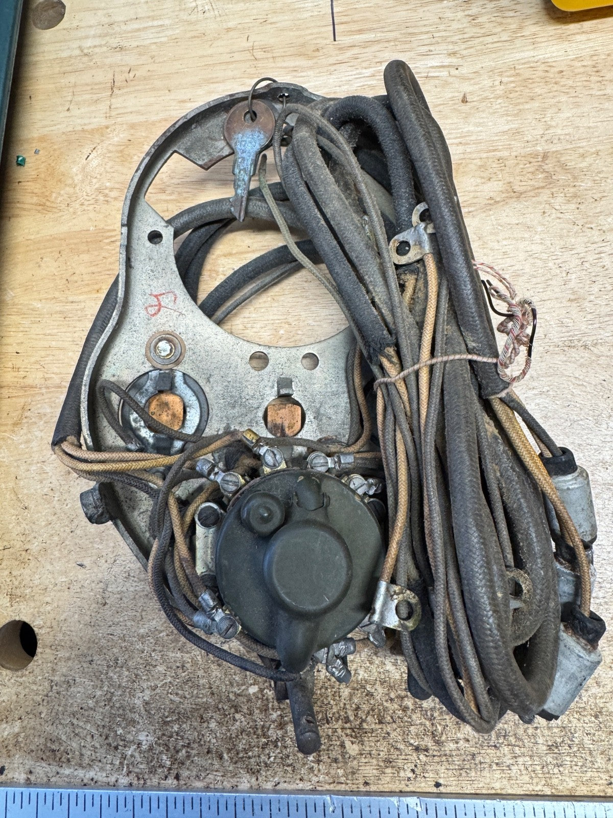 Harley 4501-42M NOS OEM WLA Dash Base w/ Keyed Switch Complete Harness1