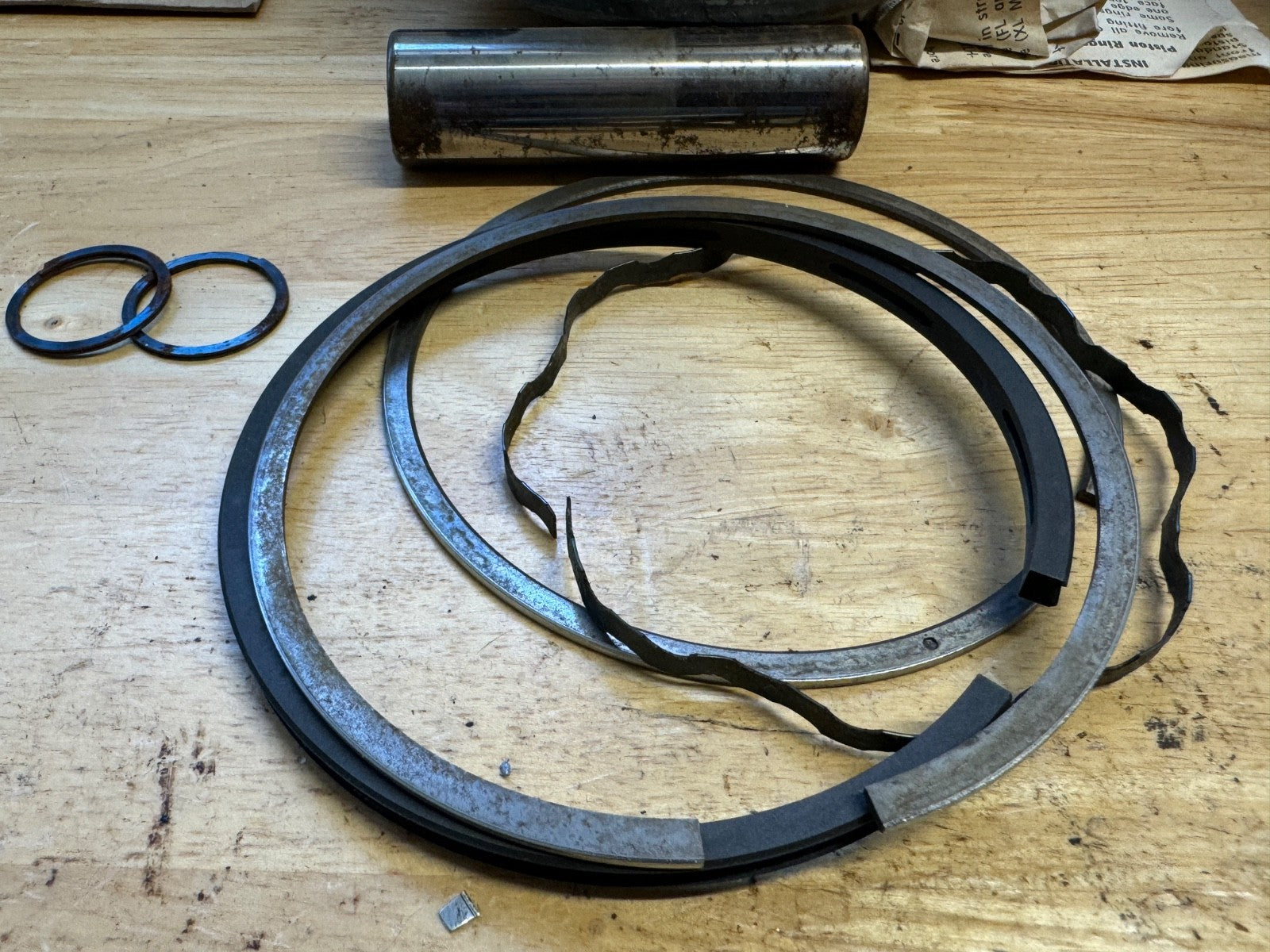 Harley NOS OEM# 22108-53C Panhead Shovelhead FL Pistons  .060 1953-73