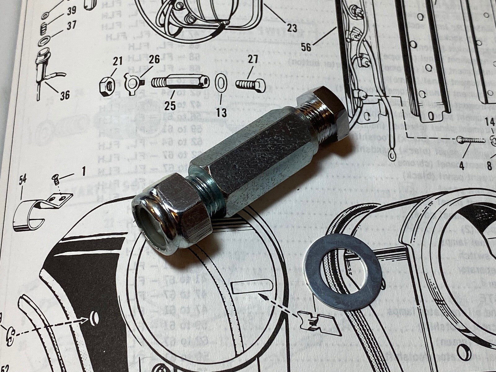 Harley Dash Center Stud Kit Two Light Knucklehead Panhead 1947-67, 71067-47 