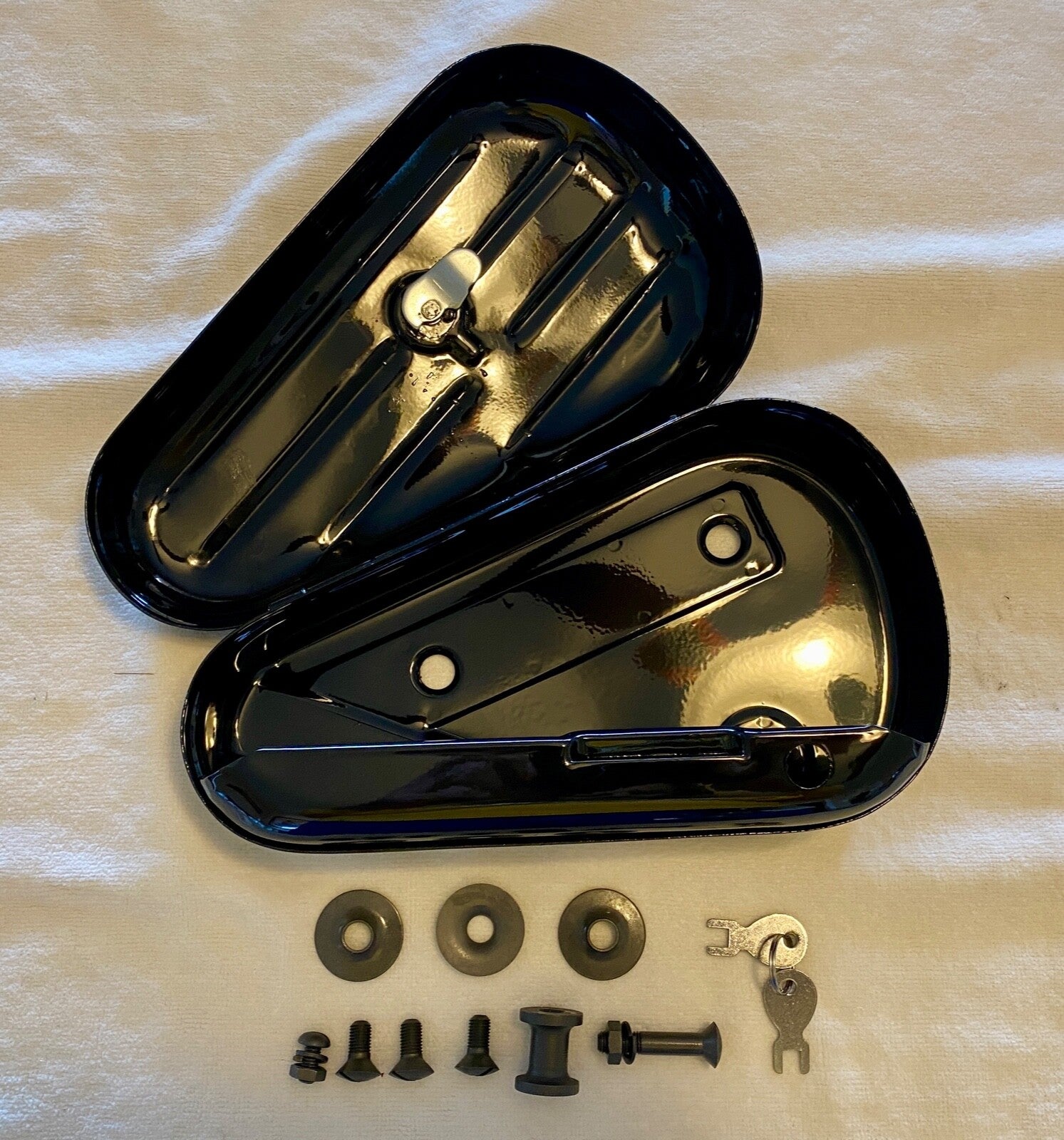 Harley WL WLA WLC WLD Oval Tool Box W/ Mount Kit 1940-52 OEM# 3452-40