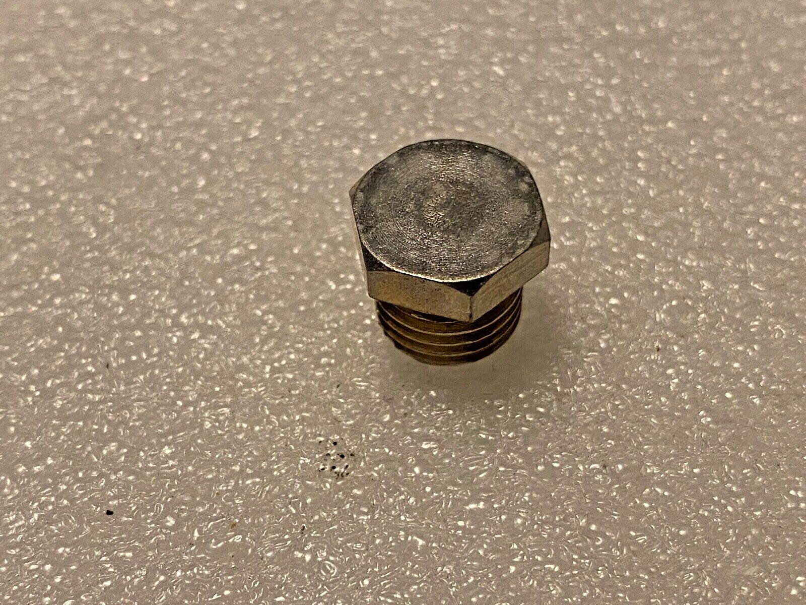 Harley Crank Case Drain Plug 1948-70 Panhead Shovelhead WL G OEM# 453-11 700 Cad