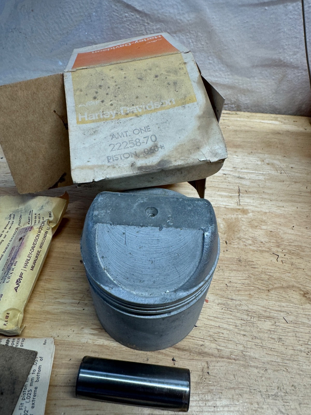 Harley NOS OEM# 22258-70 Sportster XLH XLCH Piston .060 1970-71