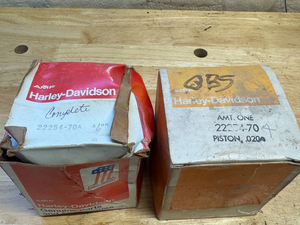 Harley NOS OEM# 22254-70 Sportster XLH XLCH Pistons .020 1970-71