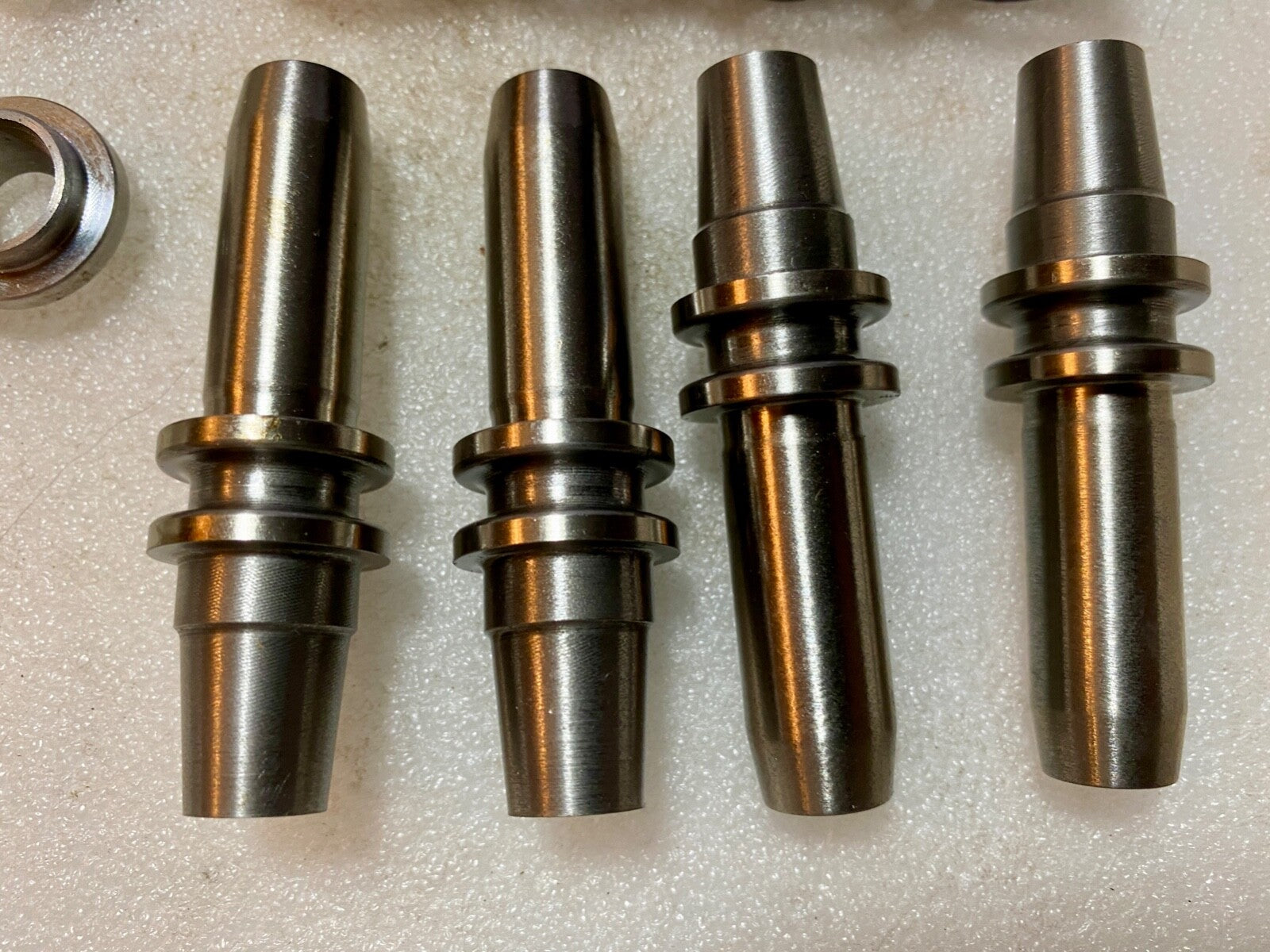 Harley RL WL Valve Guide & Spring Kit 1932-1940; 166-32, 168-32, 170-30 European