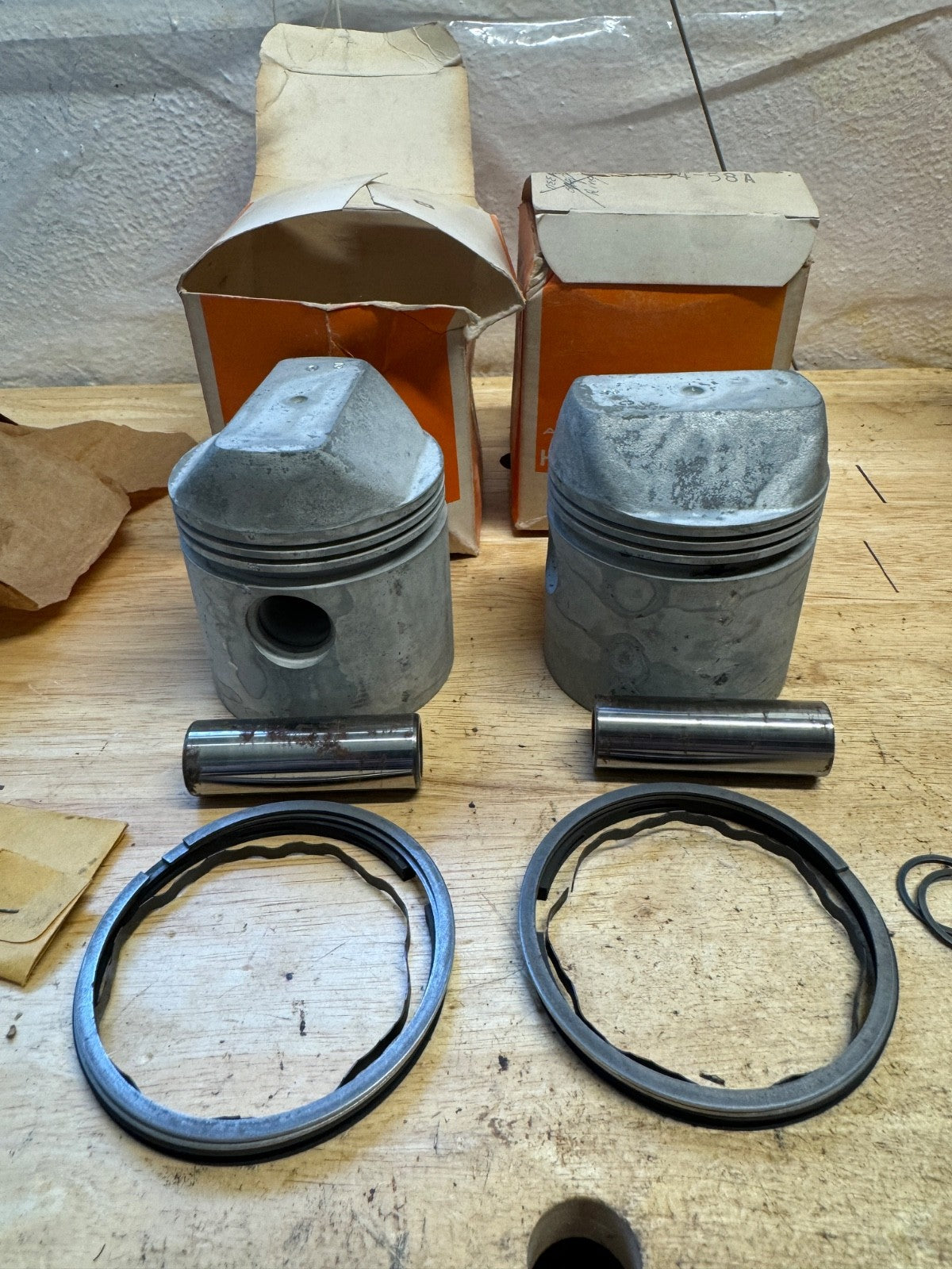 Harley NOS OEM# 22254-58A Sportster XLH XLCH Pistons .020 1958-71