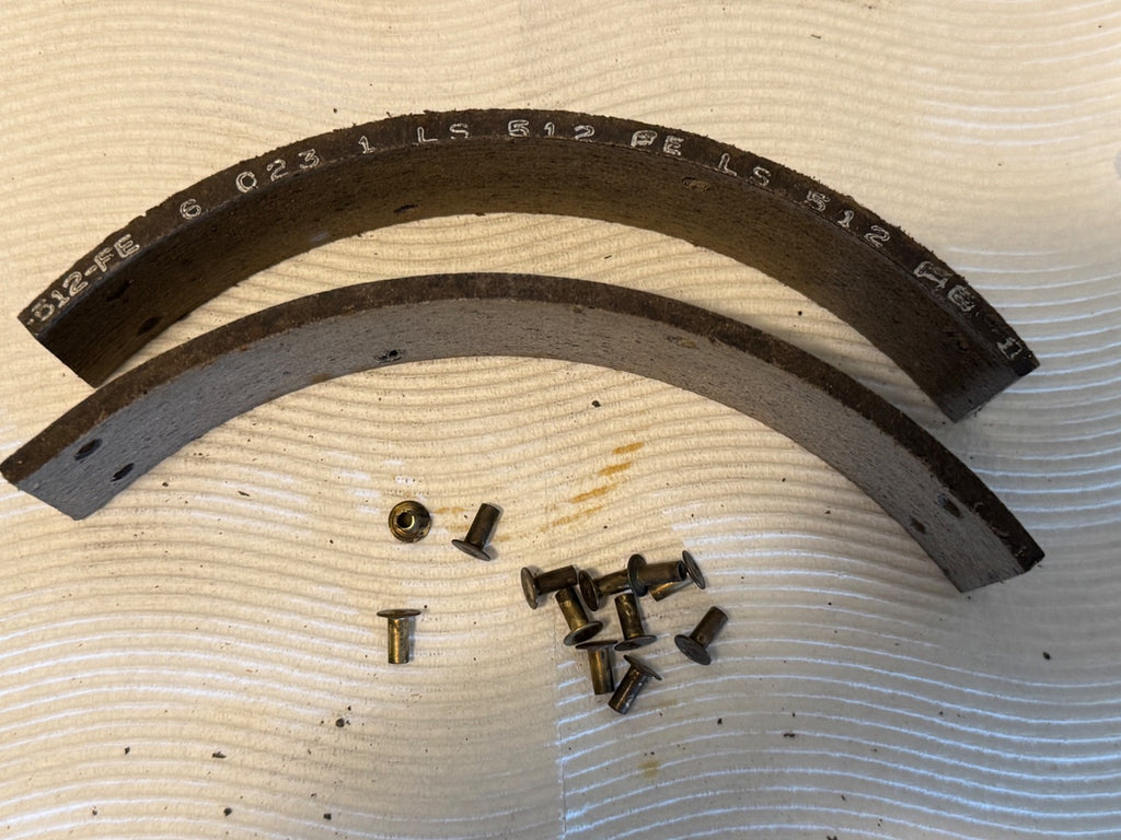 Harley 4044-38 41848-38 Rear Brake Lining w/ Rivet Set 1938-1957 Knucklehead Pan
