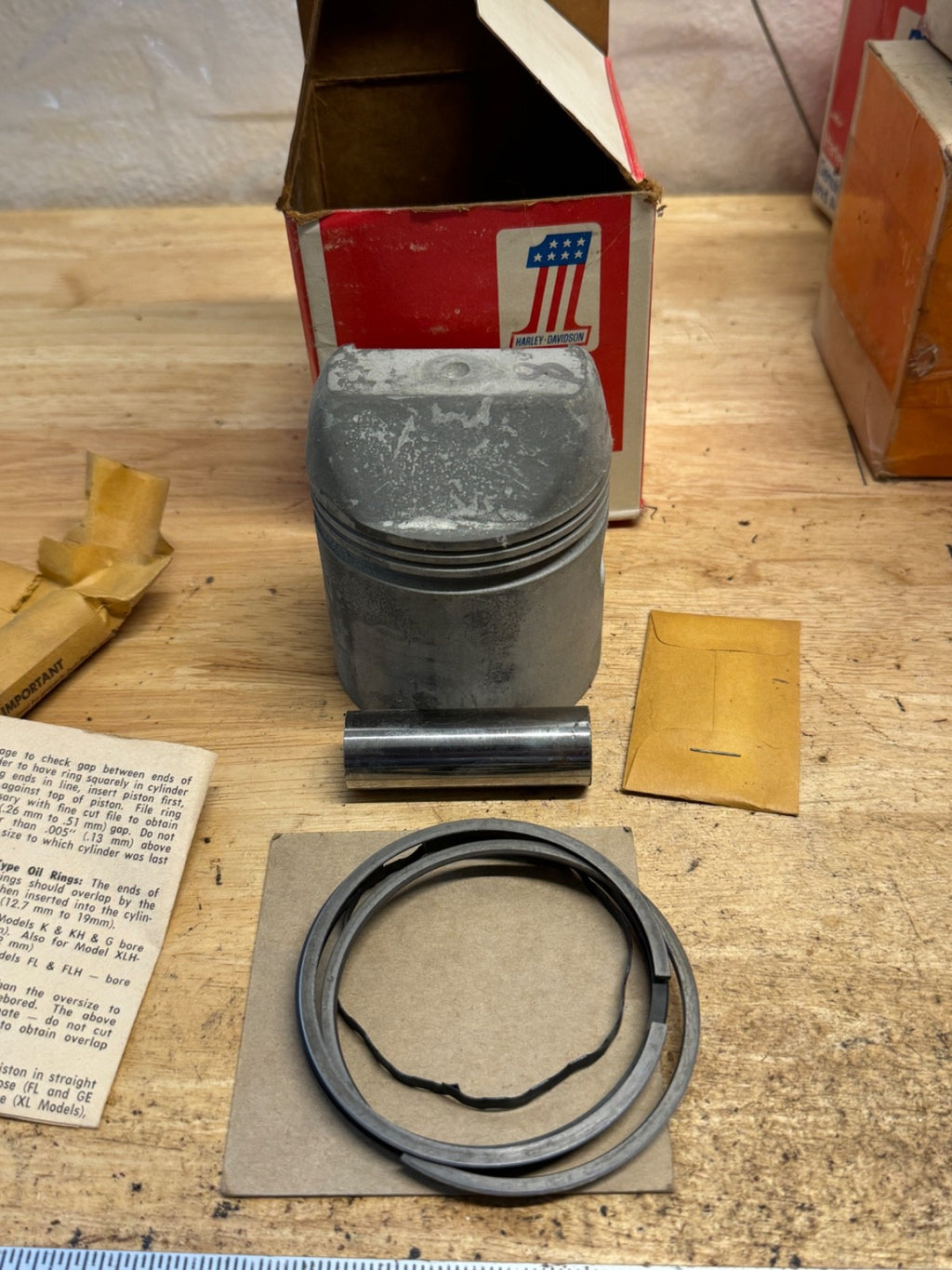 Harley NOS OEM# 22251-70 Sportster XLH XLCH Piston Std 1970-71