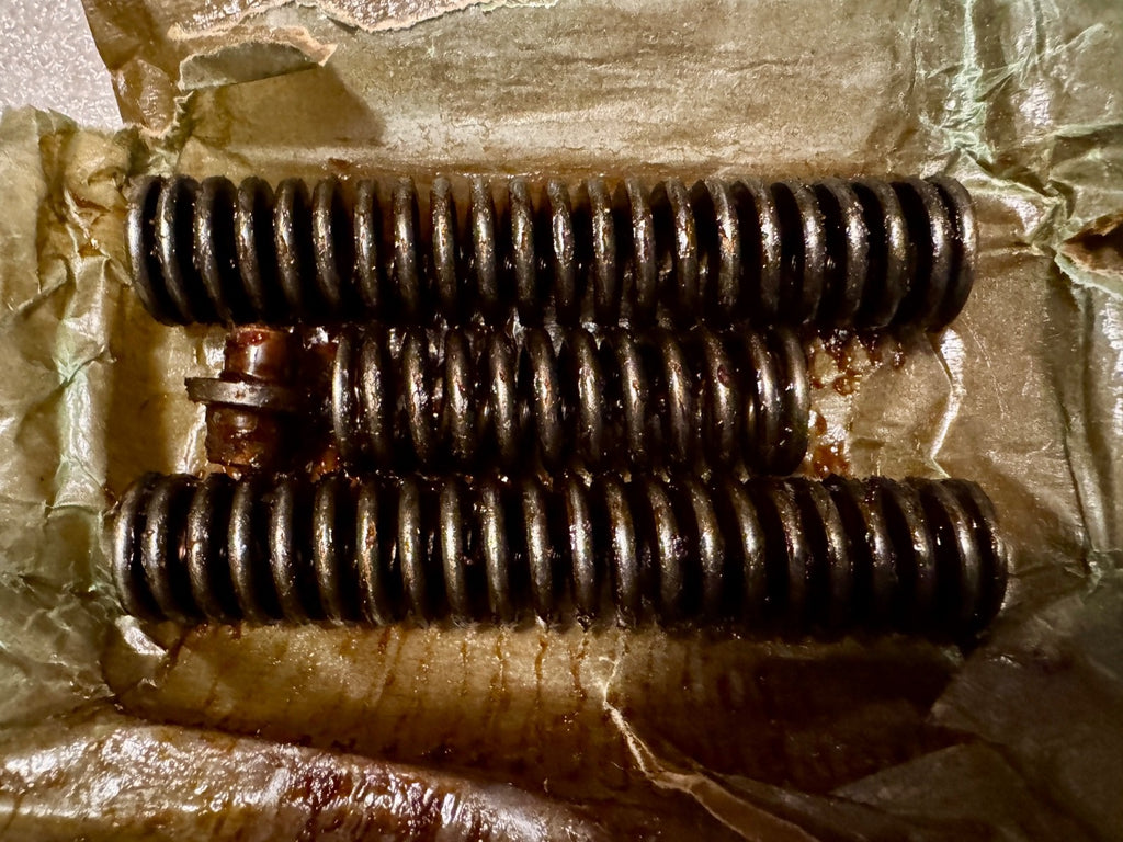 Harley OEM NOS 51770 29 3128 29 Std Lower Seat Post Spring Kit 1929 19842