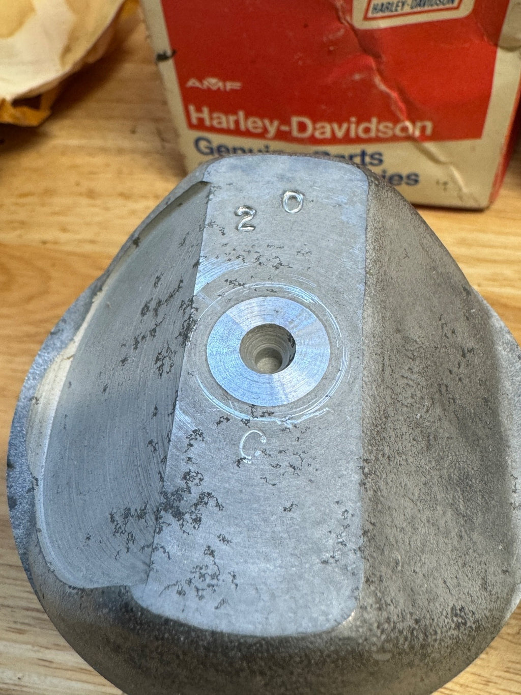 Harley NOS OEM# 22254-70 Sportster XLH XLCH Pistons .020 1970-71