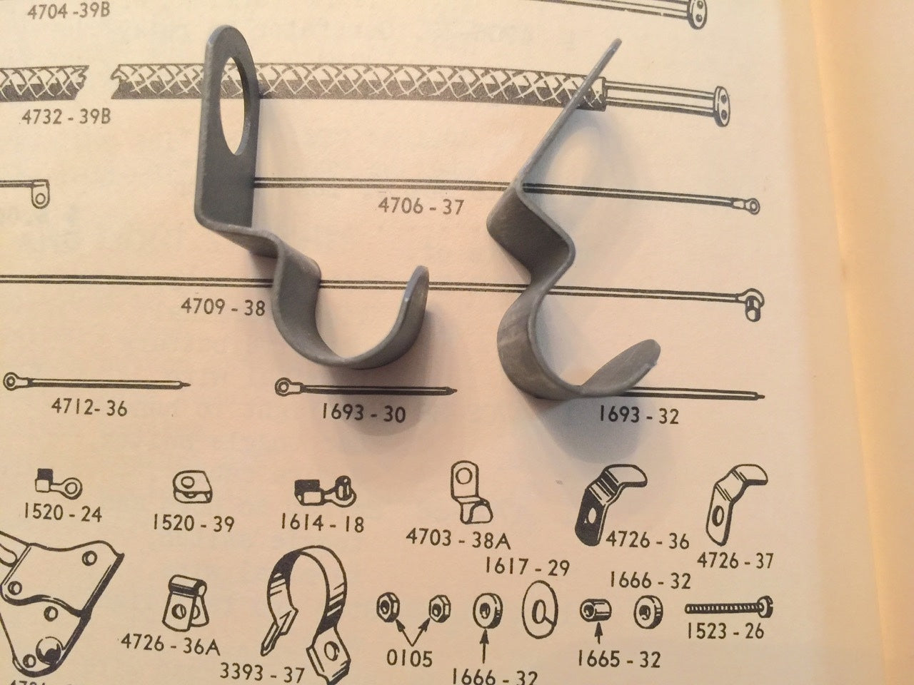 Harley 4703-38A 9973 Springer Fork Horn & Wiring Clip 38-57 Knucklehead WL WLA