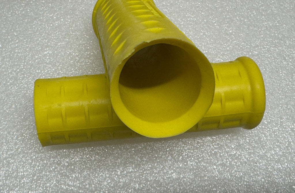 Harley 56203-54 Panhead Hummer Waffle Grips Open End Yellow w/ Logo 1954-61
