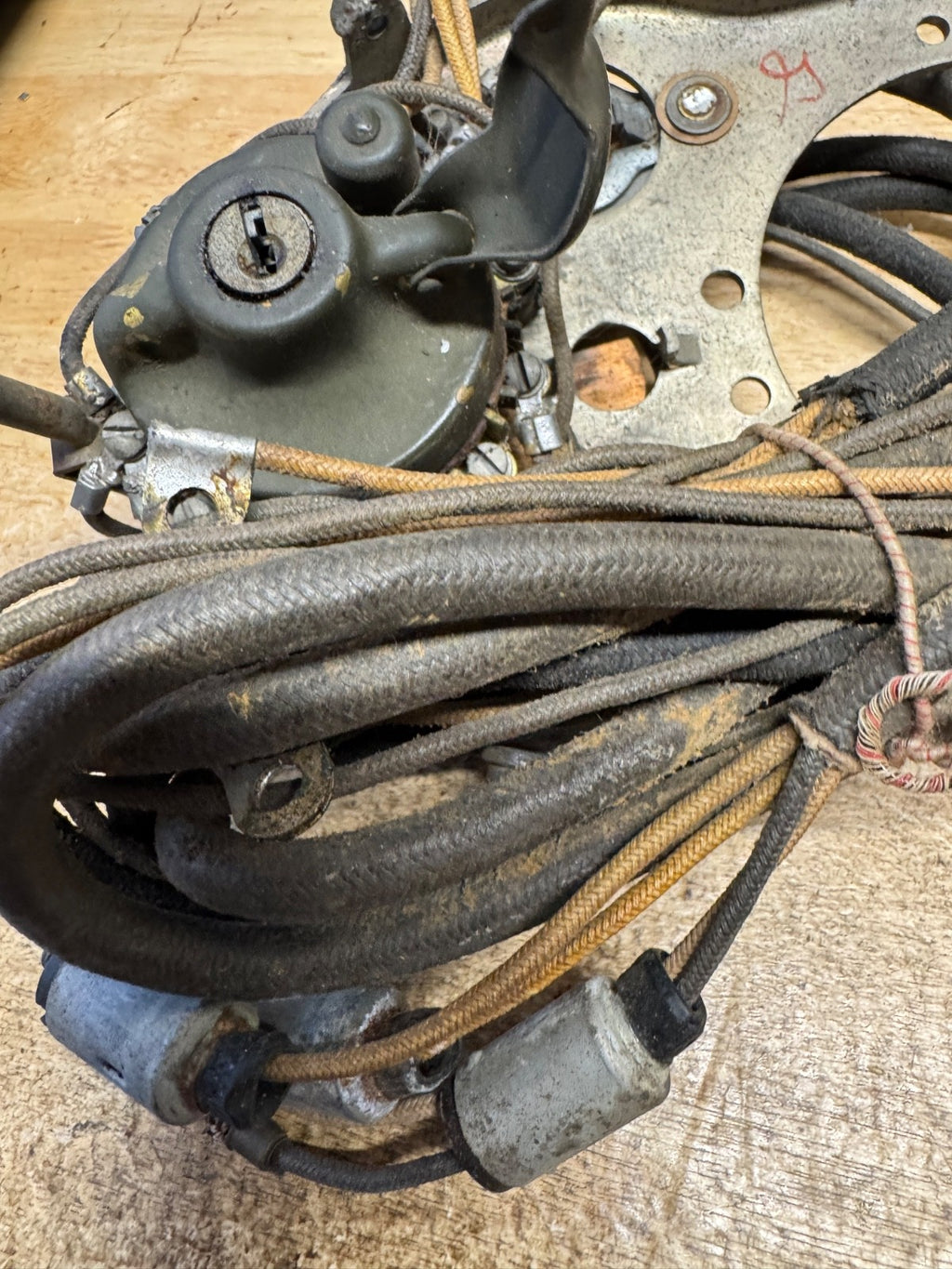 Harley 4501-42M NOS OEM WLA Dash Base w/ Keyed Switch Complete Harness3
