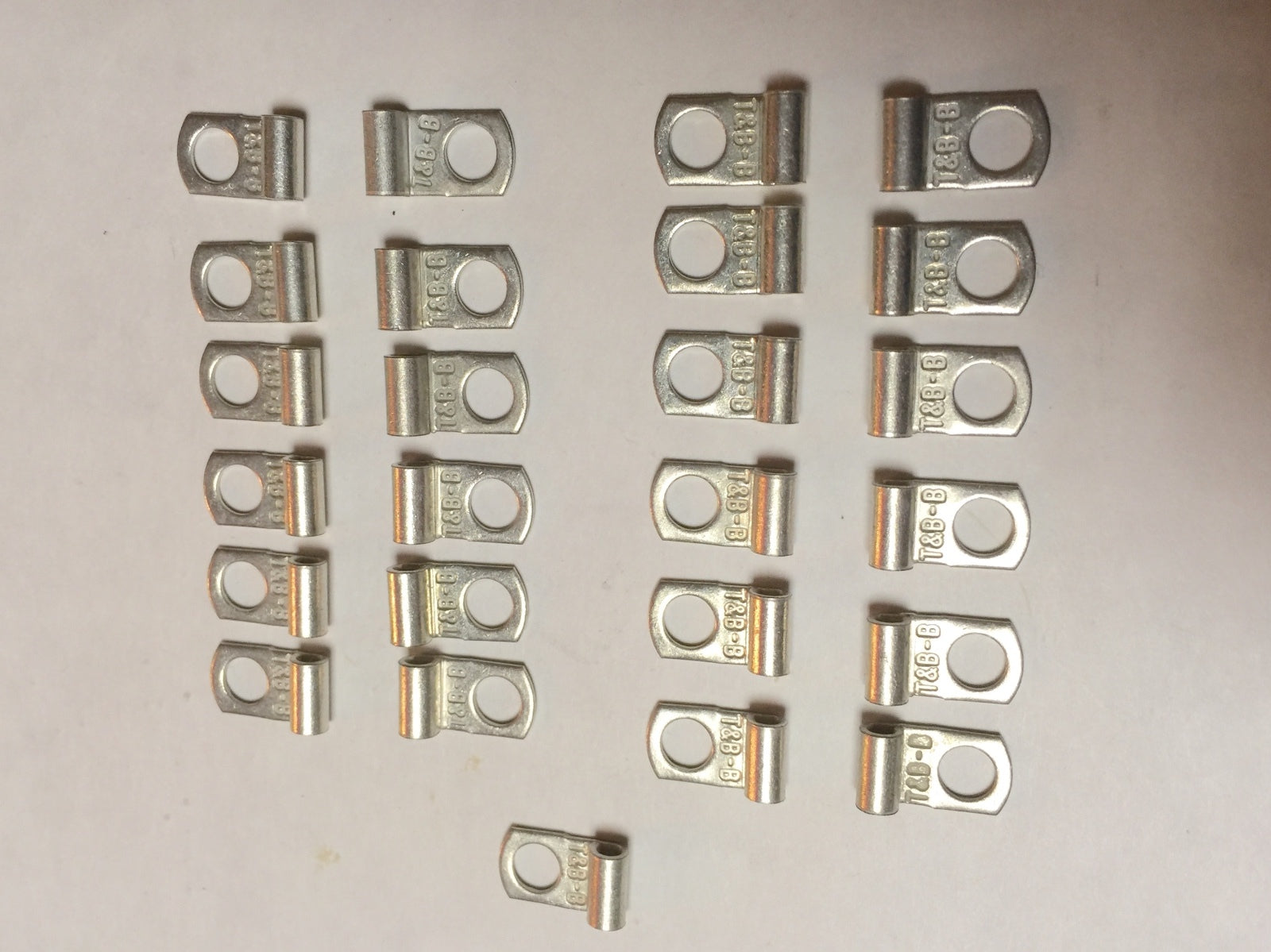 Harley 9901 #8 Eyelet Flag Terminals 14-16 Ga. Early Style Knucklehead Qty. 25