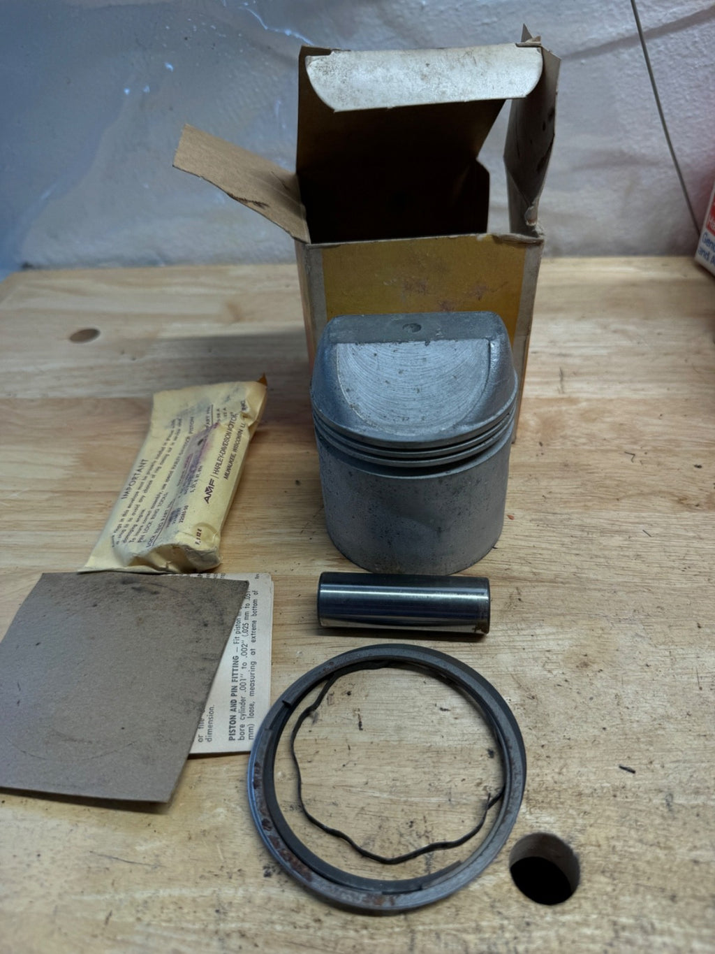 Harley NOS OEM# 22258-70 Sportster XLH XLCH Piston .060 1970-71