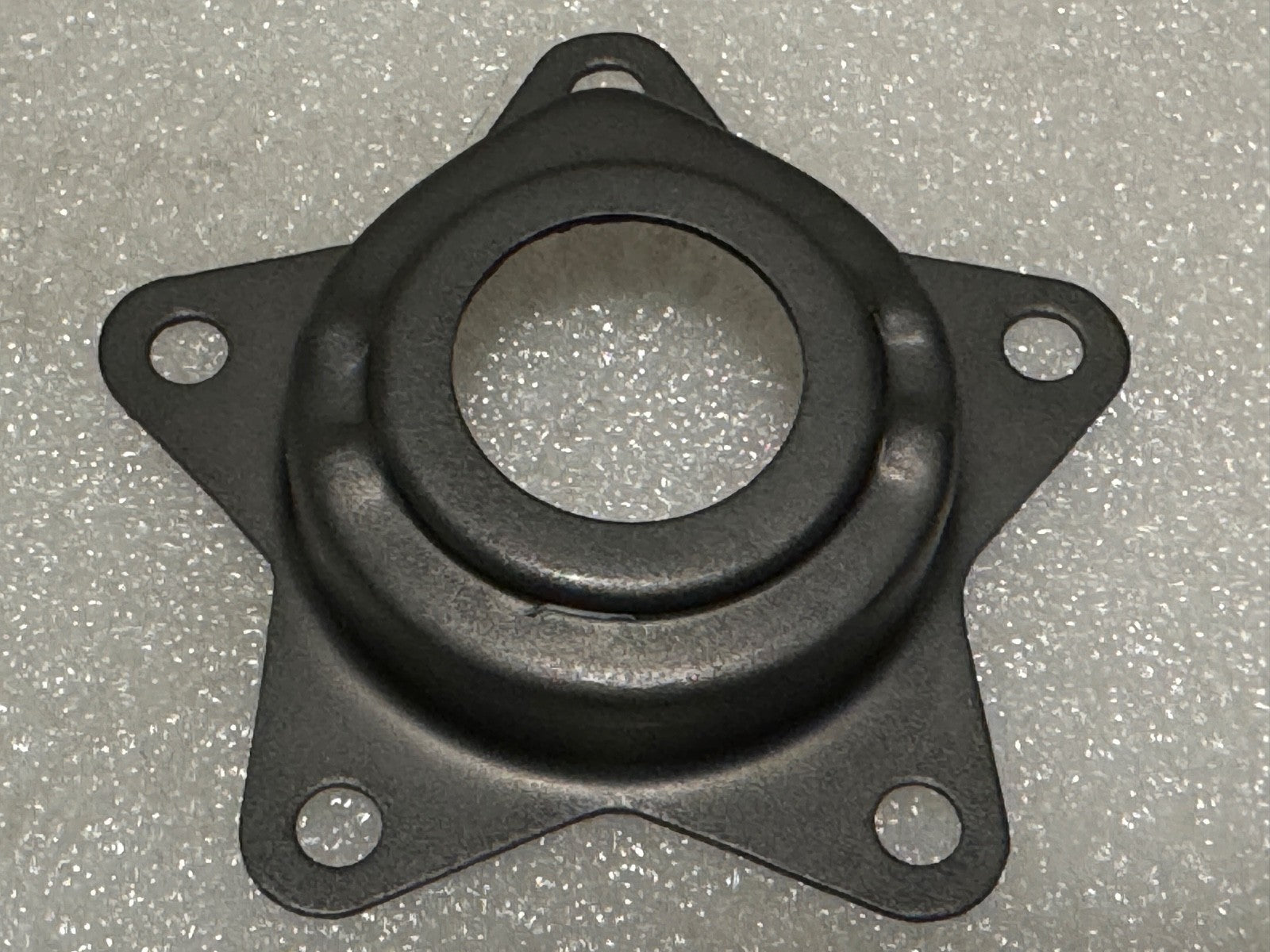 Harley 3972-35 Star Hub Outer Bearing Cover Knucklehead Panhead 35-54 43566-35