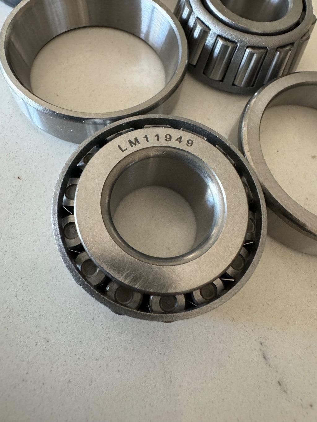 Harley 9033 FL FLH Duo-Glide Electra-Glide Swing Arm Bearing Race Seal Kit 58-72