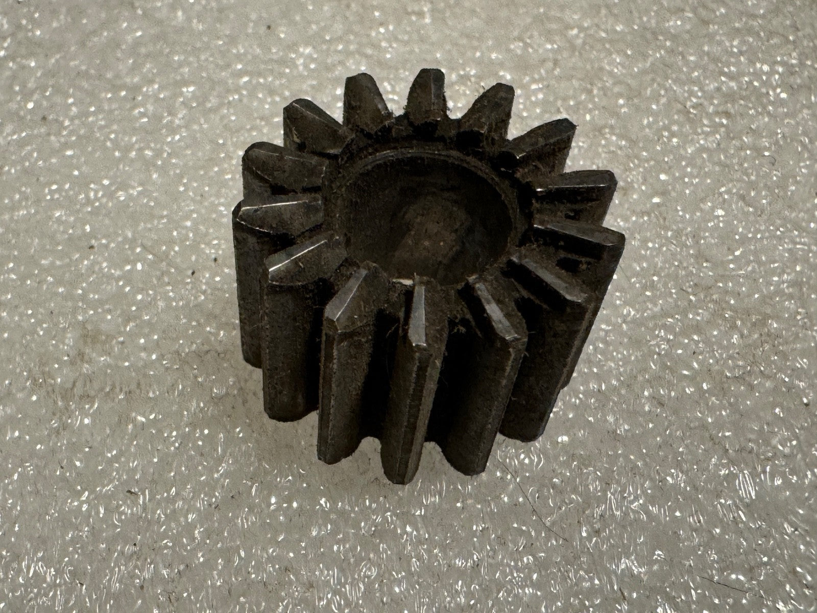 Harley NOS OEM 31073-32 632-32A Radio Generator Drive Gear 14T 1932-48; 1952-57