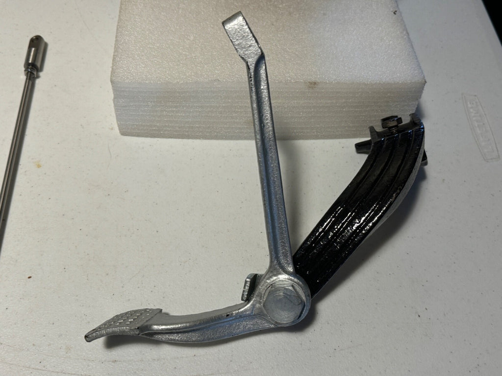 Harley NOS OEM 91130-49 Model 49 Rear Wheel Siren 1948-1957 Panhead