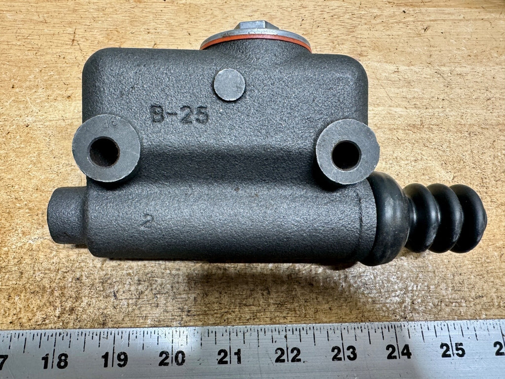 Harley 83500-51 Servicar Rear Brake Master Cylinder 1951-73 Juice Brake