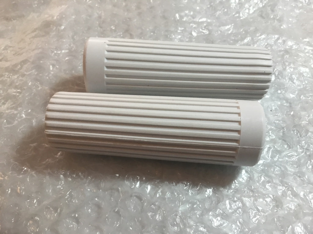 Harley Panhead Sportster XL Ranger Pacer Topper Ribbed Grips 1962-'64 White