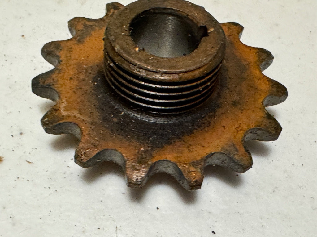 Harley NOS OEM 40195-53 15 Tooth Motor Sprocket 165 Pacer Scat Hummer 1953-661