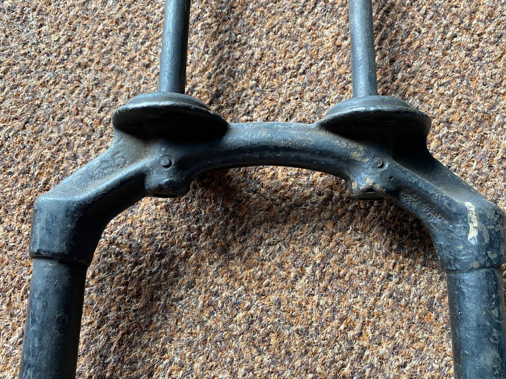 Harley NOS OEM 2607-26 Front Spring Fork Pea Shooter 21" Single DL 1926-34