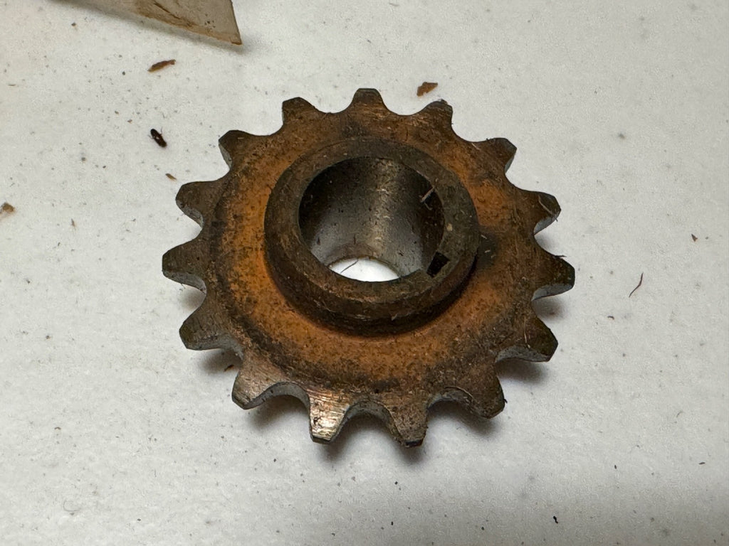Harley NOS OEM 40195-53 15 Tooth Motor Sprocket 165 Pacer Scat Hummer 1953-662