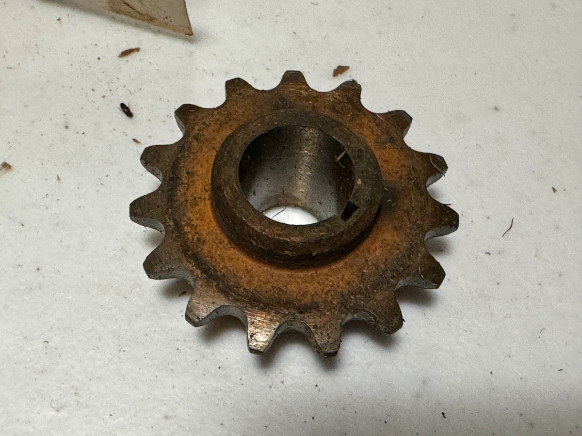 Harley NOS OEM 40195-53 15 Tooth Motor Sprocket 165 Pacer Scat Hummer 1953-662