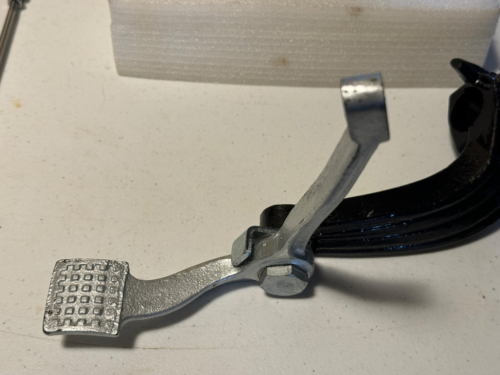 Harley NOS OEM 91130-49 Model 49 Rear Wheel Siren 1948-1957 Panhead