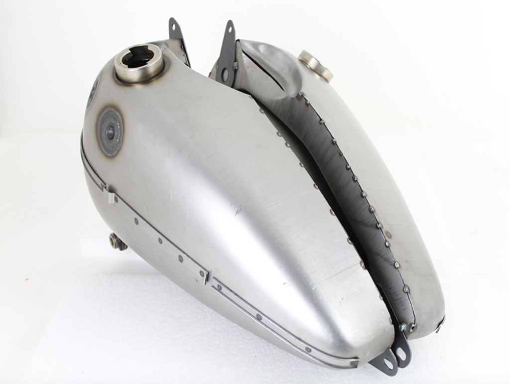 Harley 1941-46 WL & Servicar Fuel & Oil Tank Set Civilian W/ Trim & Emblem Mount1