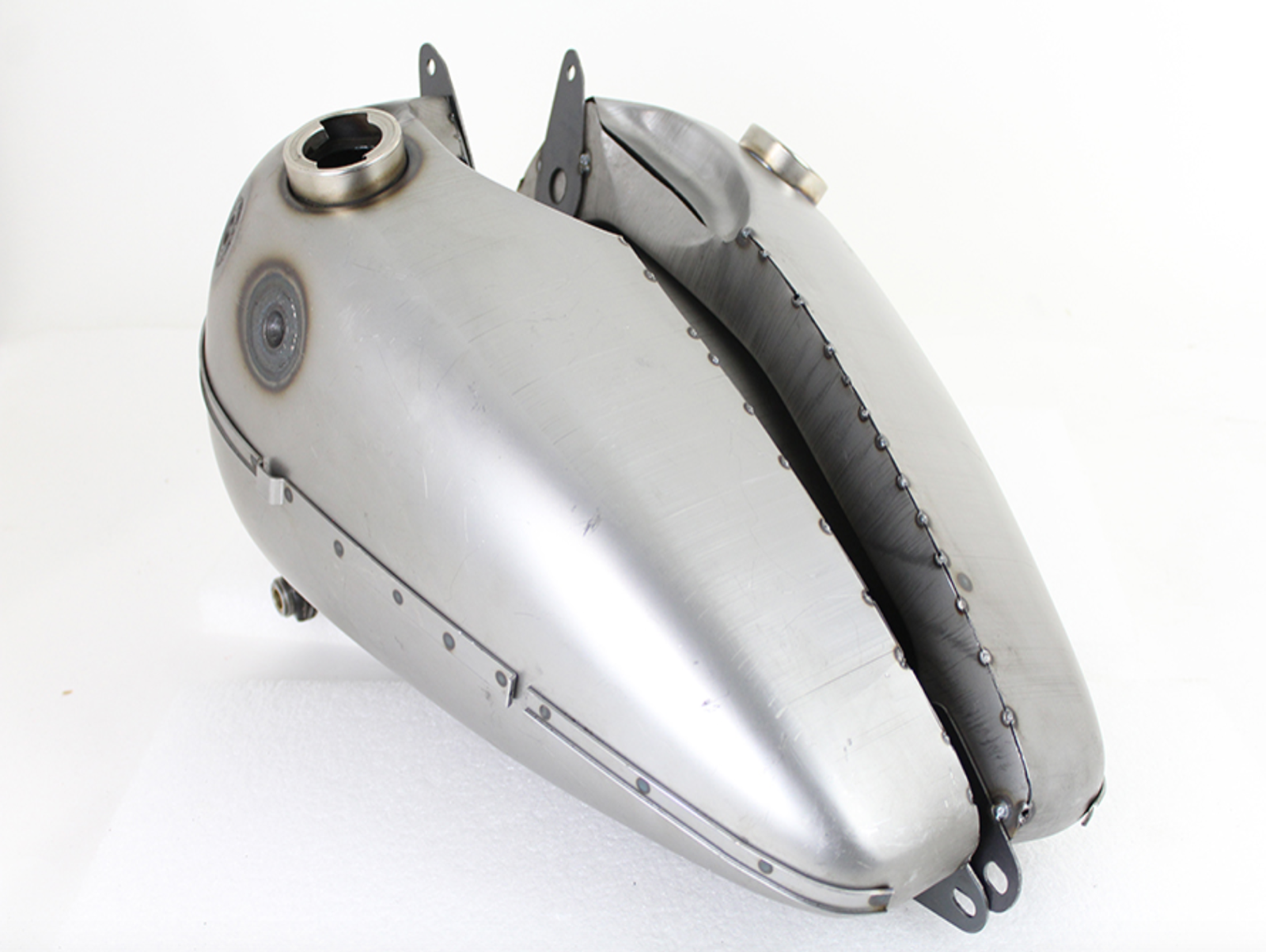 Harley 1941-46 WL & Servicar Fuel & Oil Tank Set Civilian W/ Trim & Emblem Mount1
