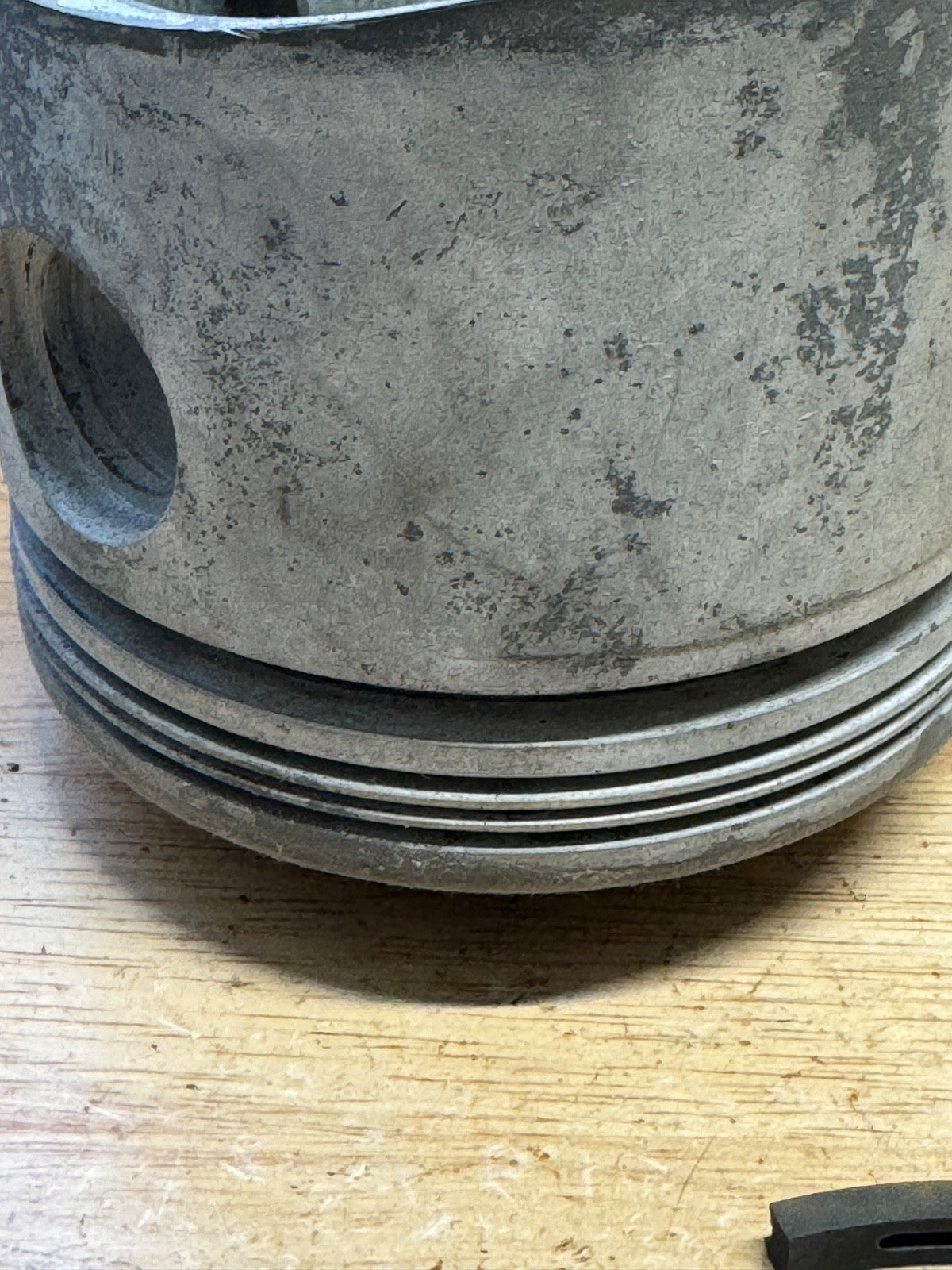 Harley NOS OEM# 22108-53C Panhead Shovelhead FL Pistons  .060 1953-73