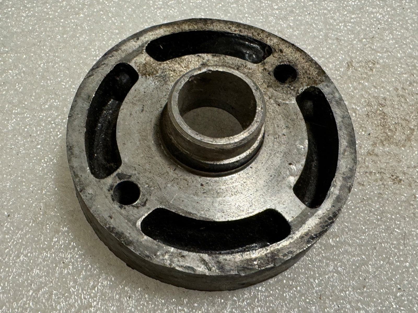 Harley OEM # 31510-65 Delco-Remy 1113527 Starter End Cover 1965-66 Electra-Glide