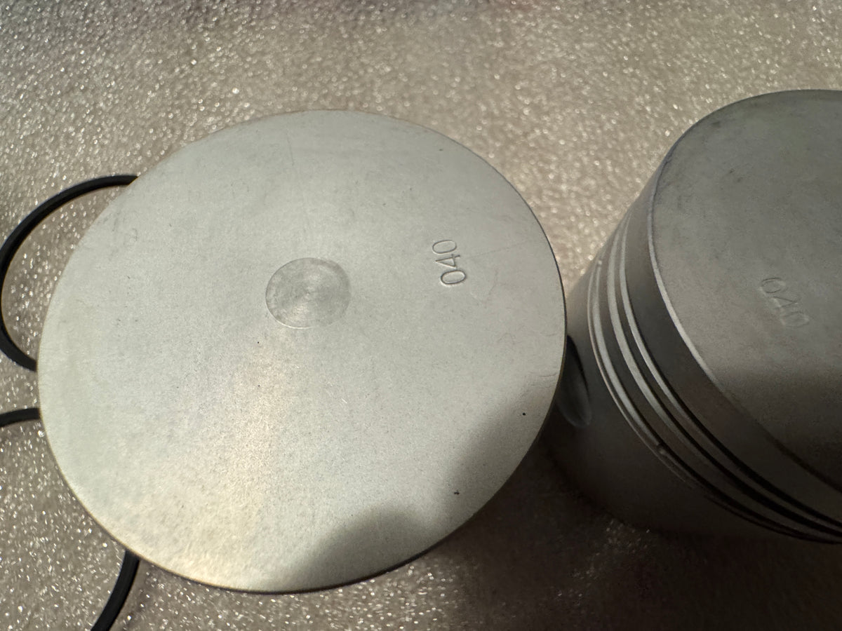 Harley-Davidson K, KK, KH, KHK Piston Set With Rings OEM# 22251-52