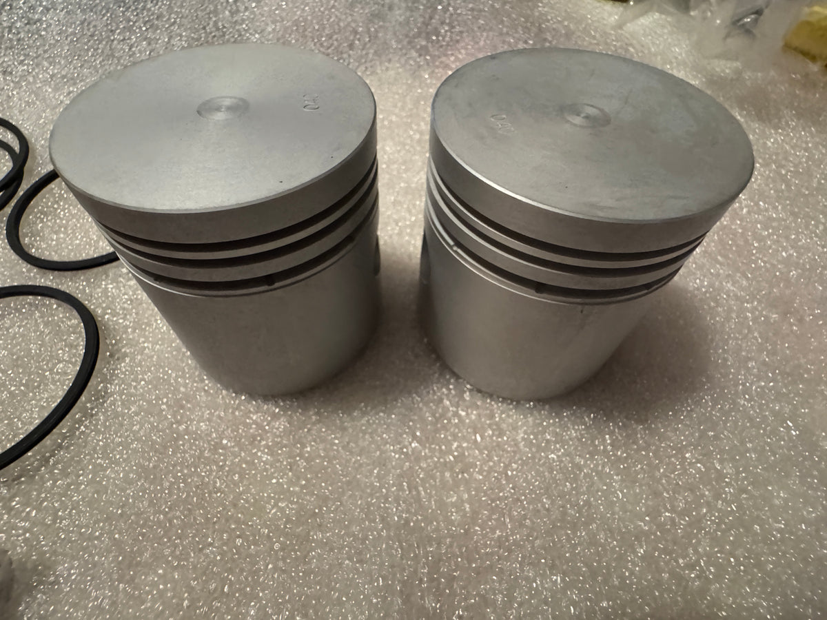 Harley-Davidson K, KK, KH, KHK Piston Set With Rings OEM# 22251-52