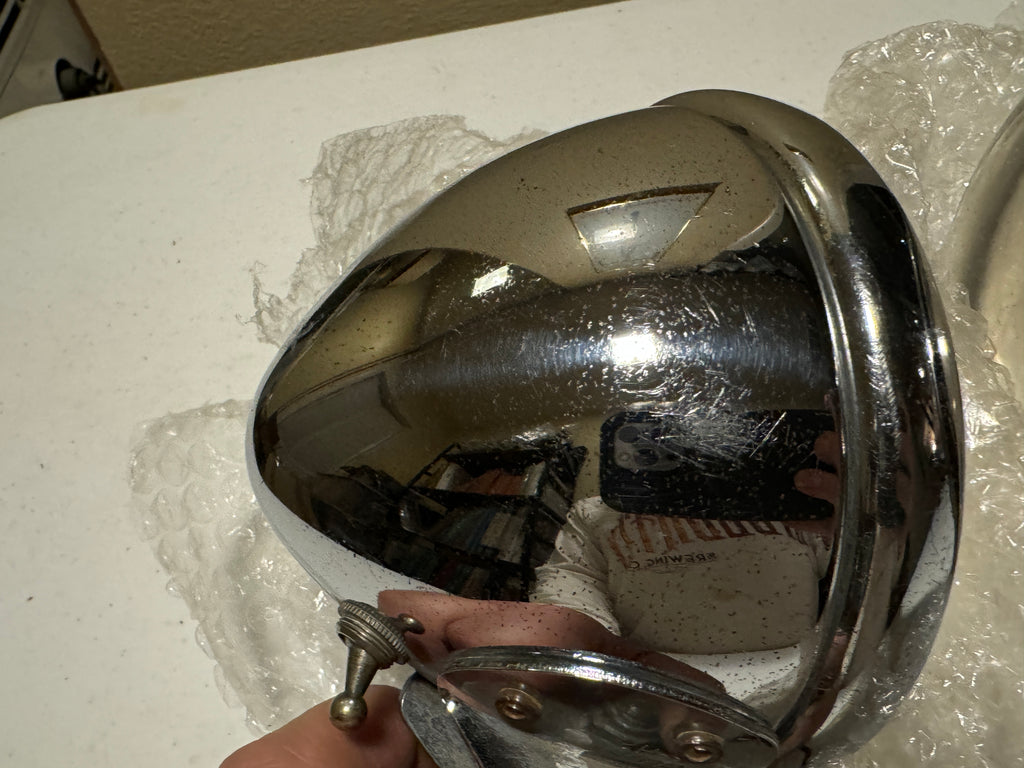 Harley Good Used OEM 68650-38A OEM Guide Spotlamp Set Short Stanchion Panhead