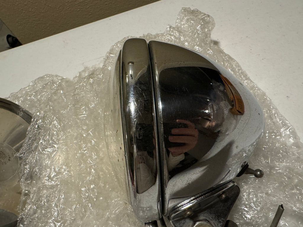 Harley Good Used OEM 68650-38A OEM Guide Spotlamp Set Short Stanchion Panhead